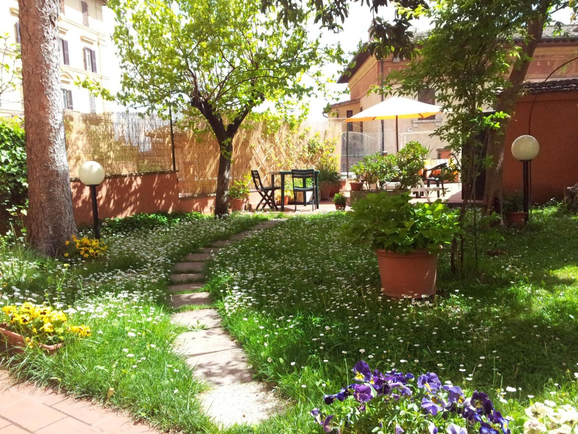 לינה וארוחת בוקר פרוג'ה Al Giardino Di Alice מראה חיצוני תמונה