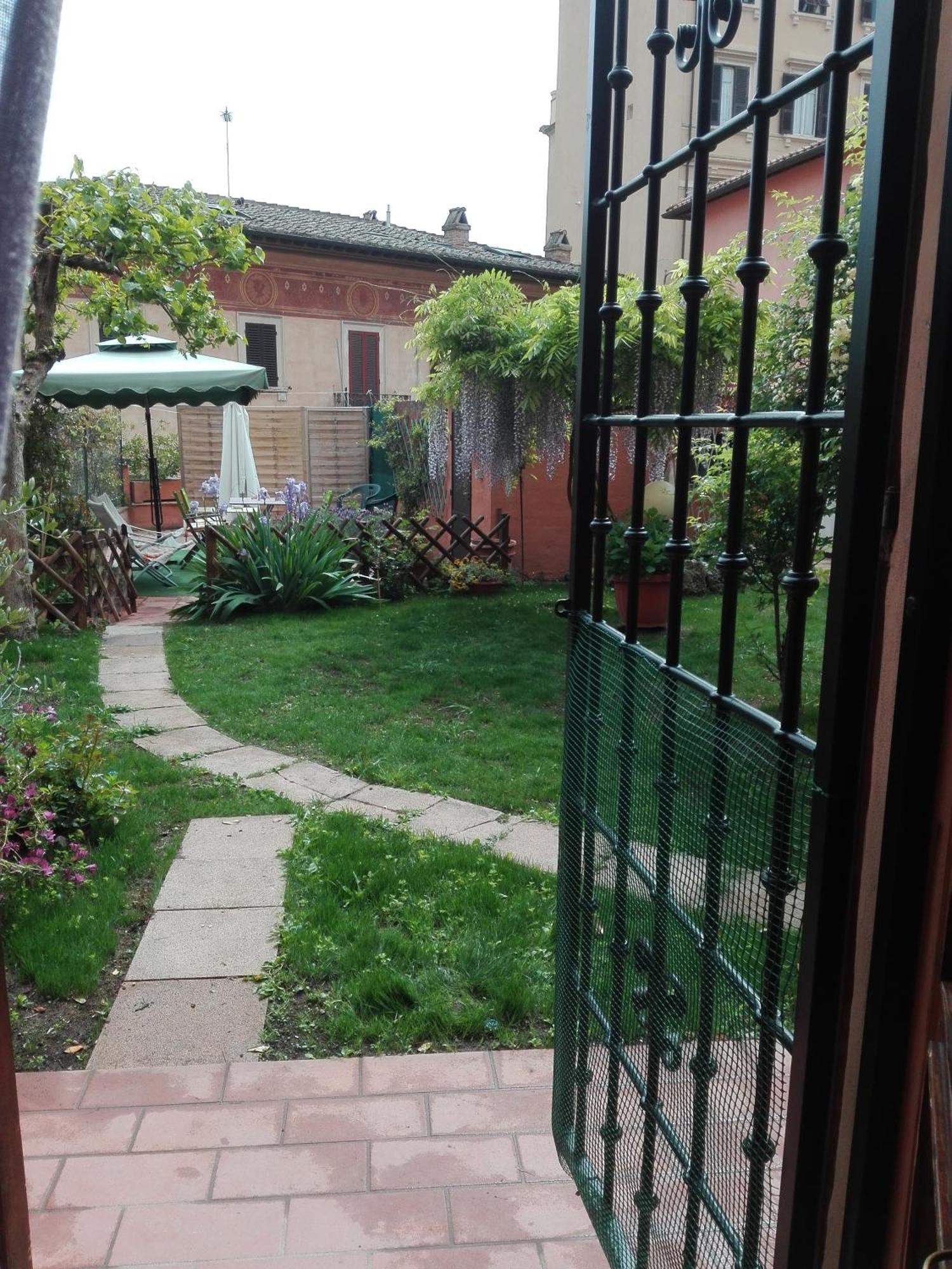 לינה וארוחת בוקר פרוג'ה Al Giardino Di Alice מראה חיצוני תמונה