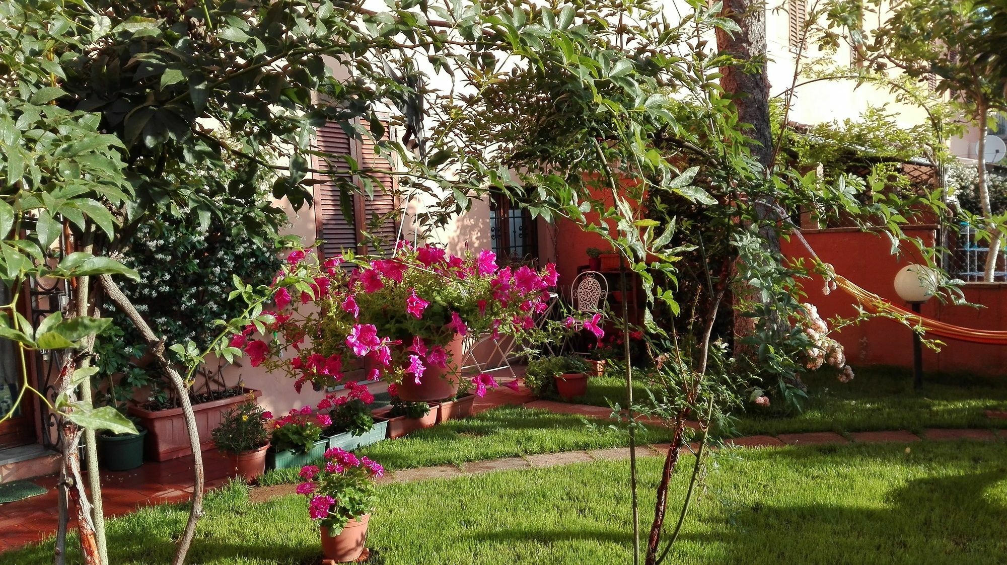 לינה וארוחת בוקר פרוג'ה Al Giardino Di Alice מראה חיצוני תמונה